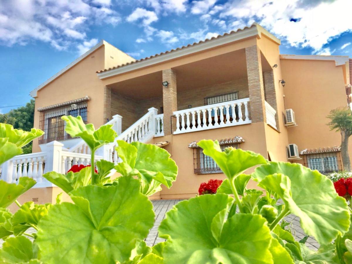 Апартаменты Casa Del Jardin Малага Экстерьер фото